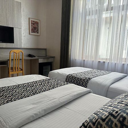 Atrium Smart Hotel Buhara Exterior foto