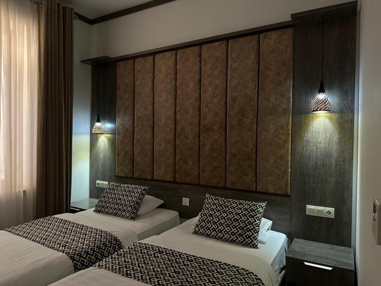 Atrium Smart Hotel Buhara Exterior foto