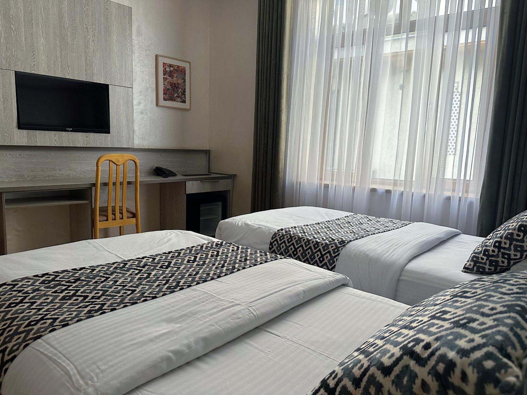 Atrium Smart Hotel Buhara Exterior foto